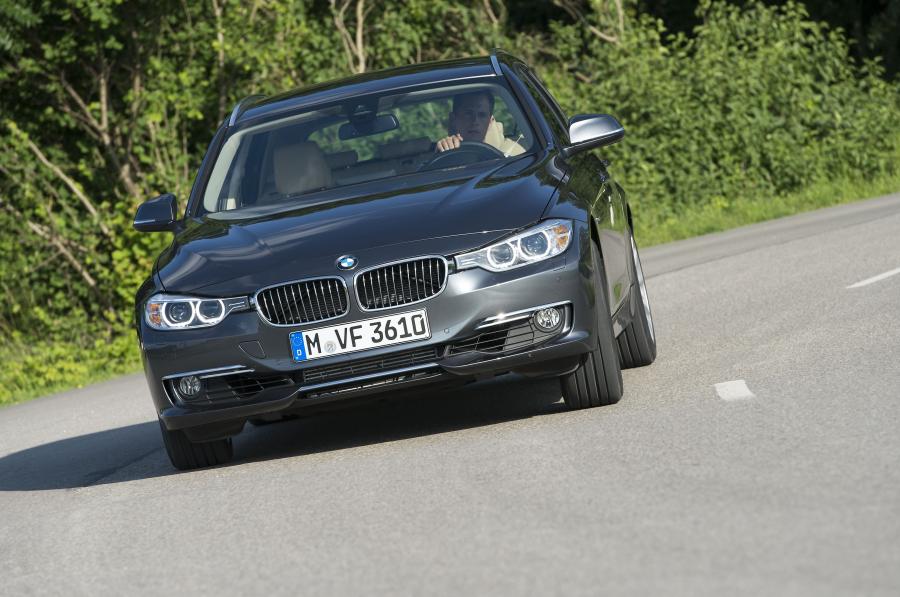  BMW 328i Touring Luxury 2012 года  (фото 160 из 200)